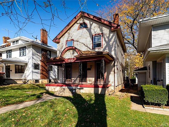 2nd image of 527 Kenwood Ave