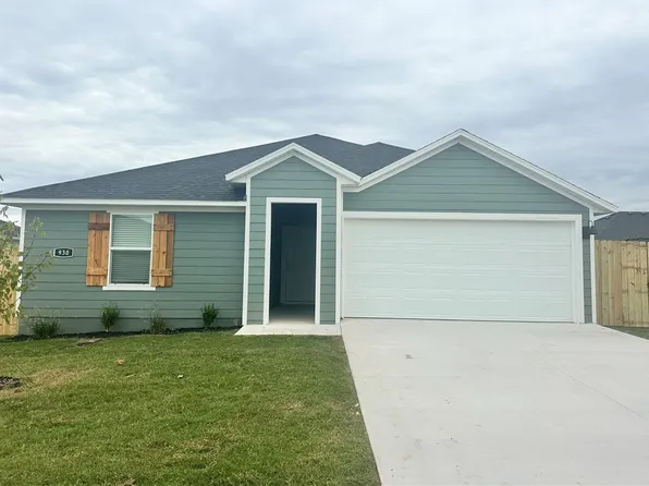 930 Rently St, Prairie Grove, AR 72753