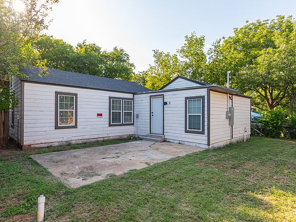 4th image of 1381 Sunset Dr