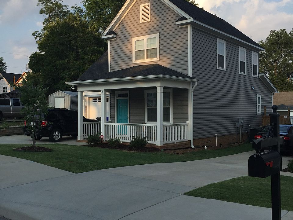 Great Neighborhood. Large front porch