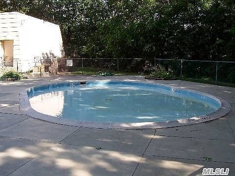 2nd image of 281 Sagamore Hills Dr