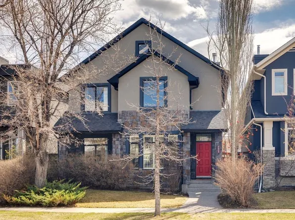 2405 Bowness Rd NW, Calgary, AB T2N 3L8