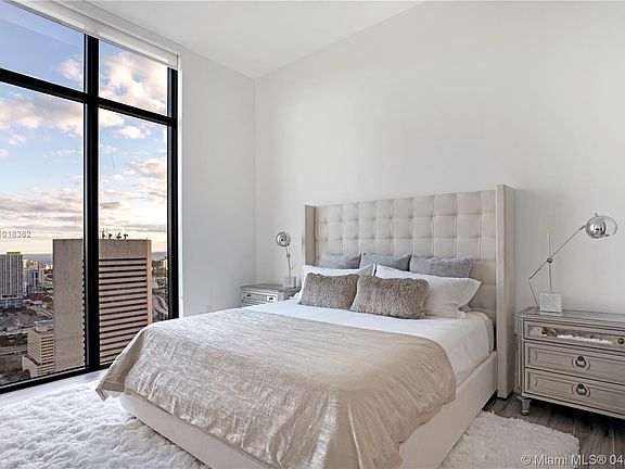 5th image of 400 NW 1st Ave Penthouse 4704