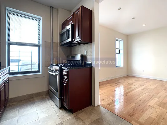 Rented by Sovereign Associates | media 6