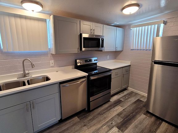 Full separate kitchen