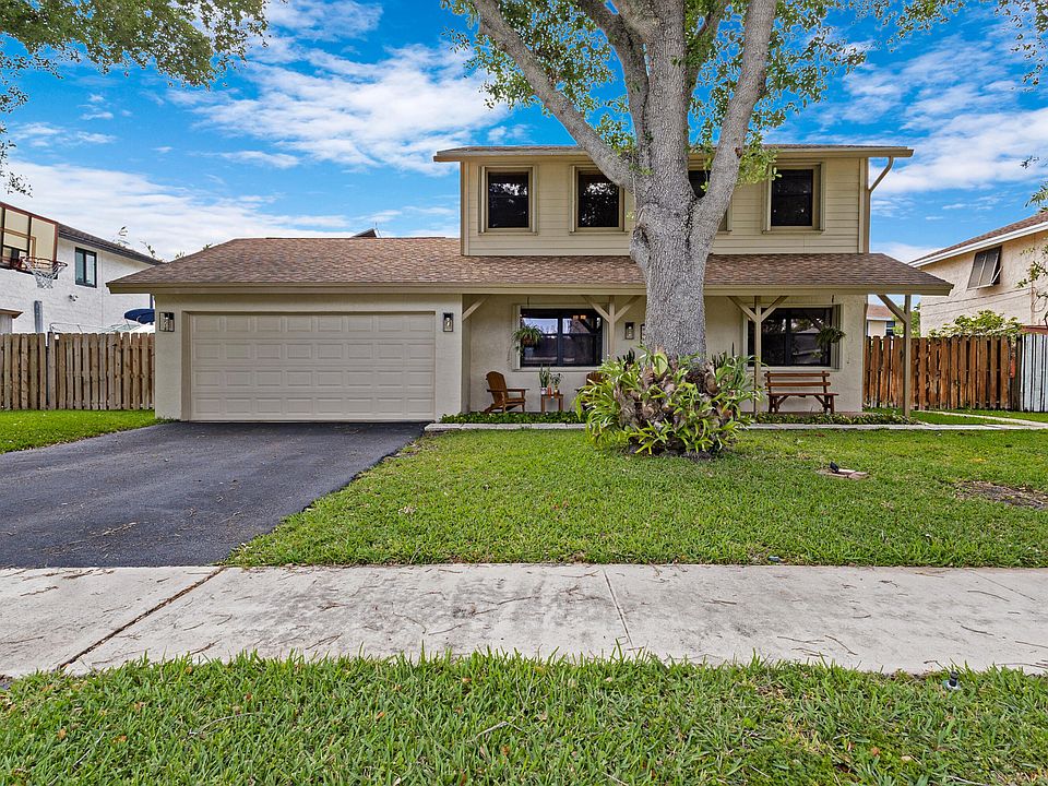 1st image of 4735 NW 113th Terrace