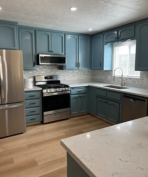 Newly Remodeled Kitchen with new appliances