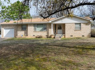700 Young St, Arkoma, OK 74901