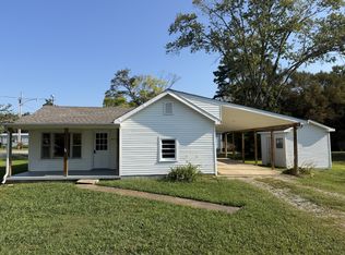 429 W 3rd Ave, Hohenwald, TN 38462