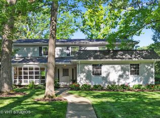 516 Mawman Ave, Lake Bluff, IL 60044
