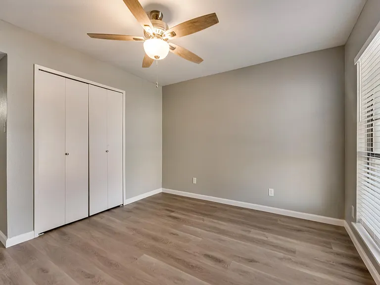 2129 Lewis Trl — Photo 8
