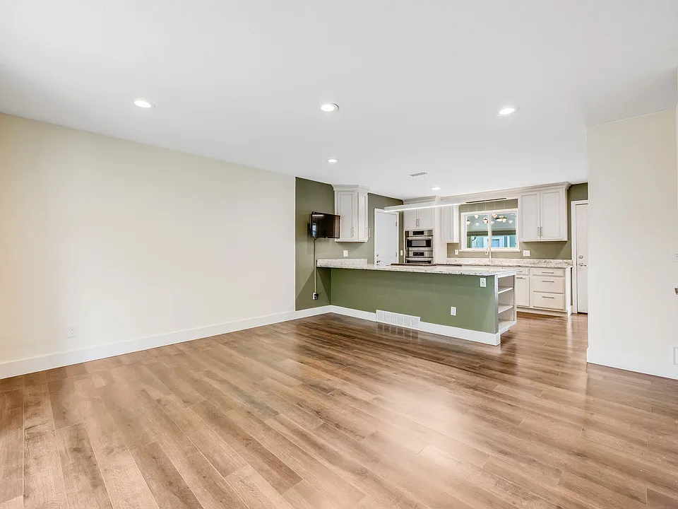 16135 E Baker Pl