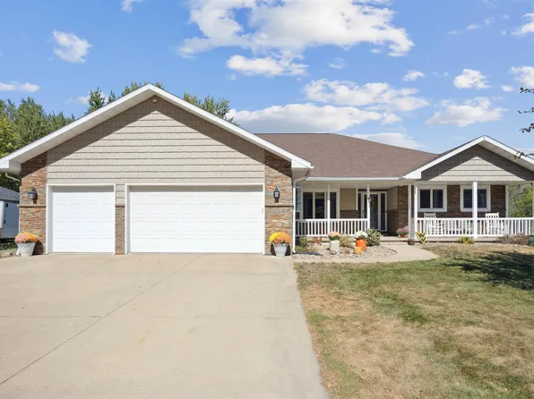 507 Cedar Dr, Fairbank, IA 50629