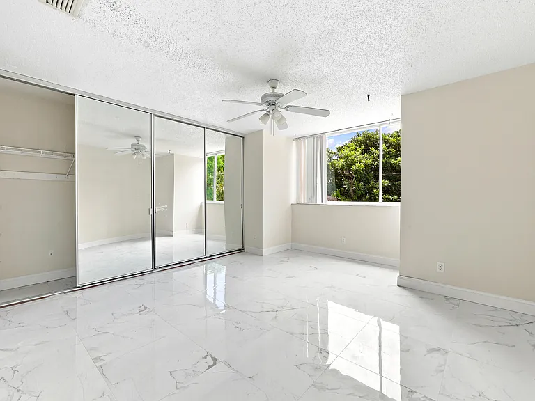 5120 Elmhurst Rd #A — Photo 35