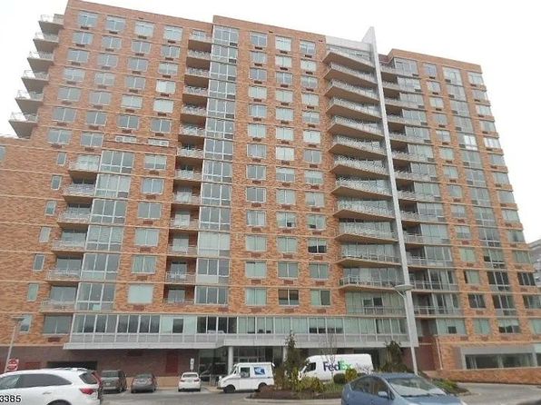 216 Hudson Park #216