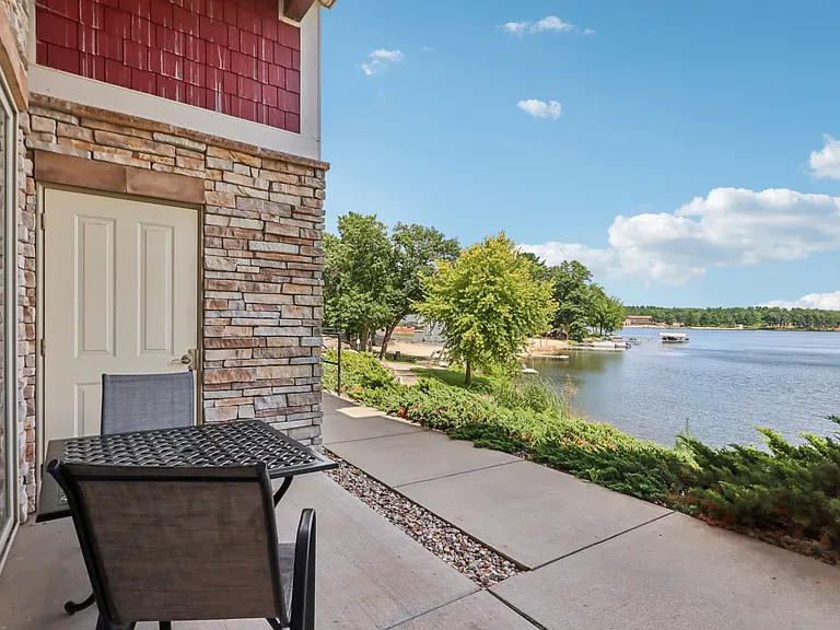 680 E Hiawatha Dr #404 — Photo 14