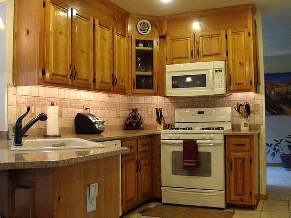 5th image of 13804 Rockhaven Dr