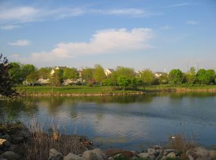 9 Moorings Dr, Palos Heights, IL 60463