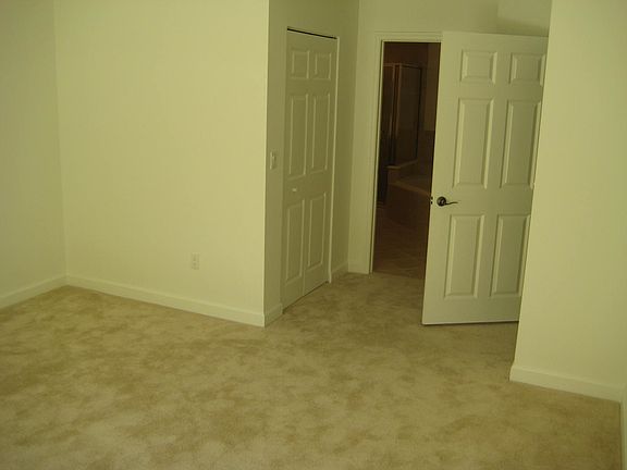 4th image of 8395 SW 73rd Ave APT 424