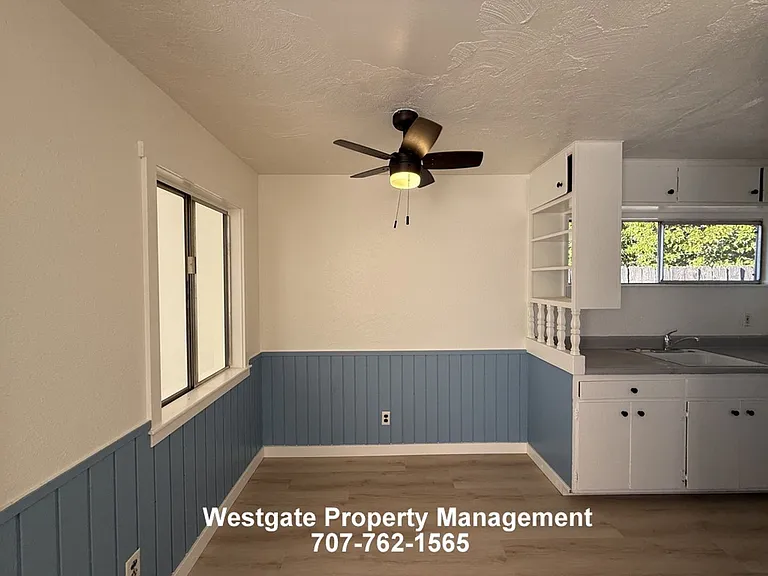 360 E School St — Photo 6