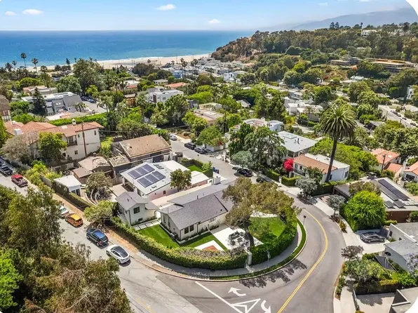266 Mabery Rd, Santa Monica, CA 90402