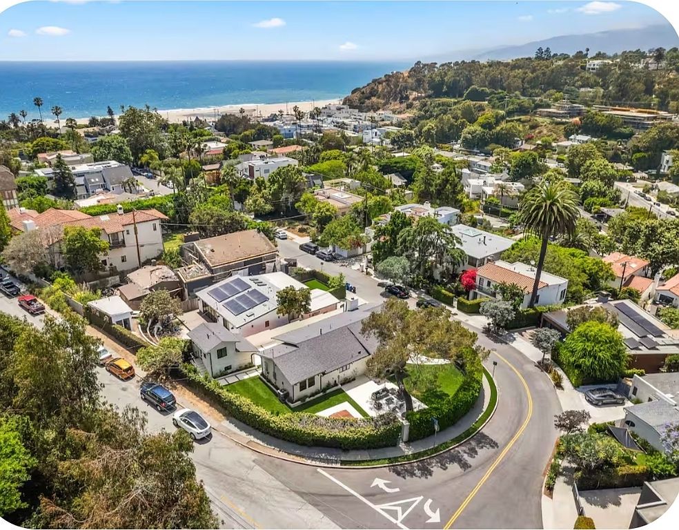 266 Mabery Rd - Property Image