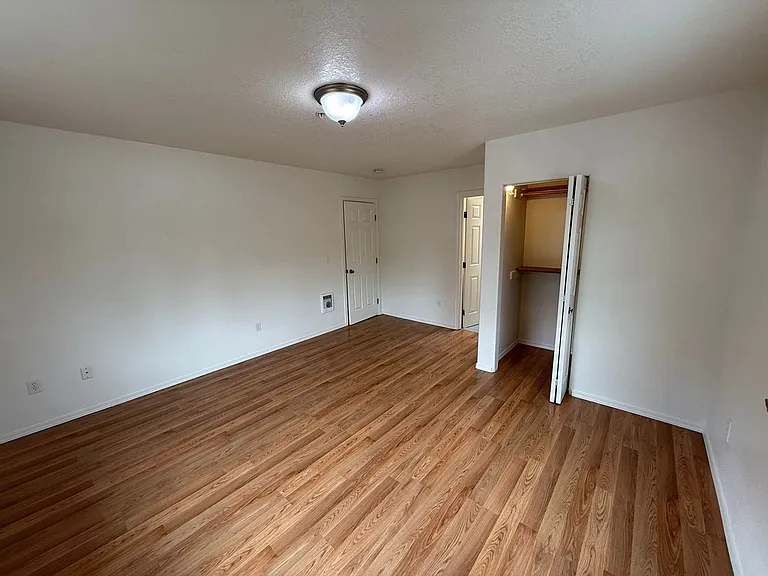 The Firs Apartments — Photo 56