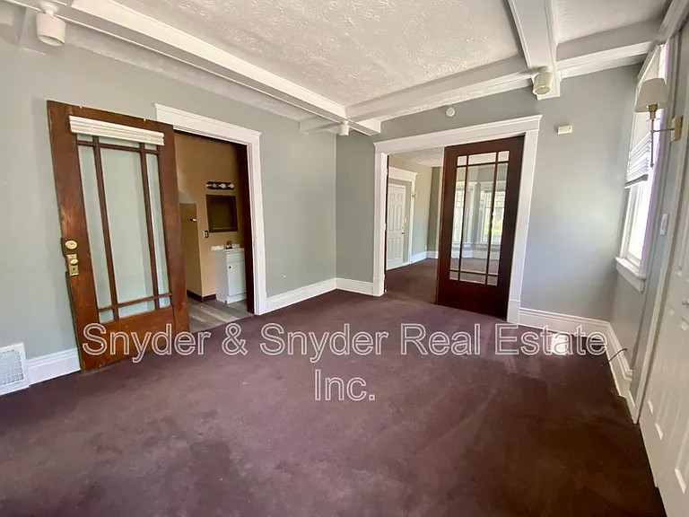 50 S Walnut St #1 — Photo 8