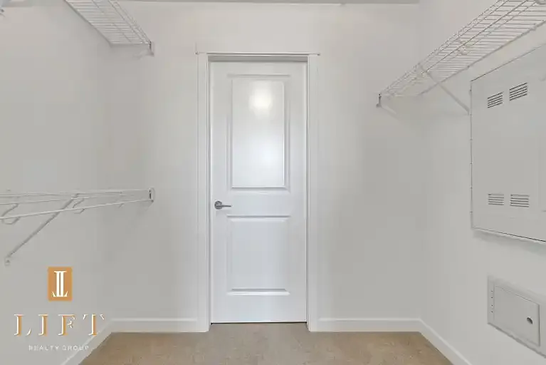 15733 85th Ave #1A — Photo 8
