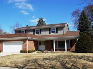 401 S Bothwell St, Palatine, IL 60067