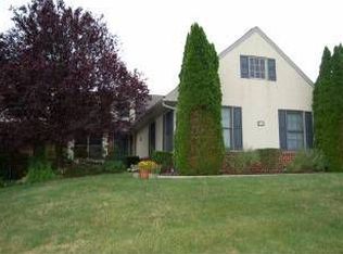 83 Ascot Dr, Elverson, PA 19520