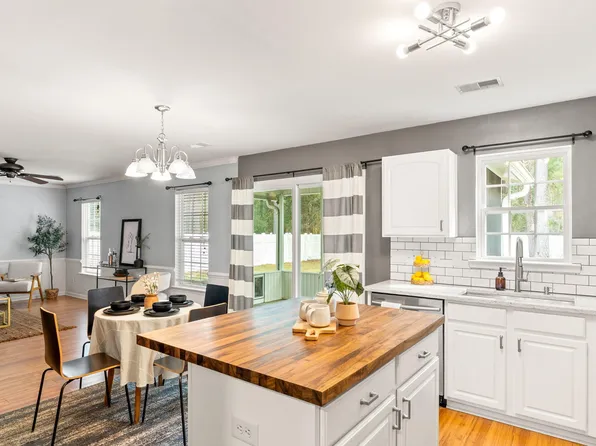 129 Towering Pine Dr, Ladson, SC 29456