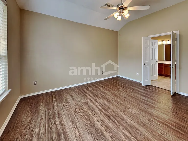 8723 Rollick Dr — Photo 9