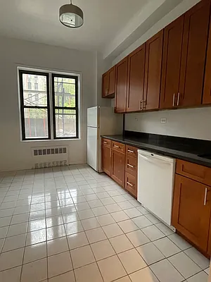 Rented by Compass | media 21