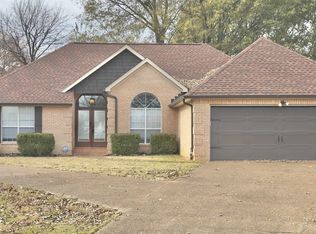 201 Foxworth Dr, Jackson, TN 38305