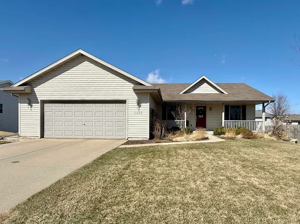 1327 Crestline Dr, Milton, WI 53563