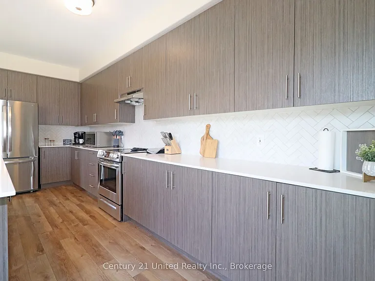 228 Rowberry Blvd — Photo 12