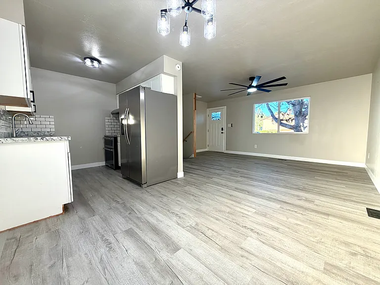 519 Garland St — Photo 11
