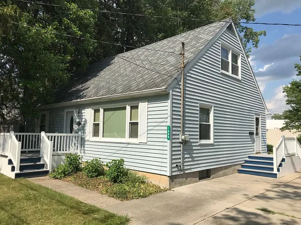 1900 Schoolcraft St, Holt, MI 48842