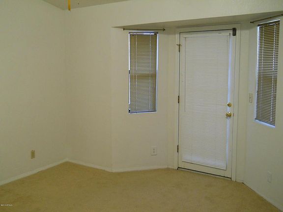 5th image of 1702 N Parkridge Cir
