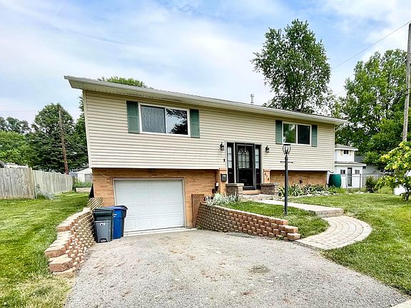 2nd image of 414 Barwood Dr