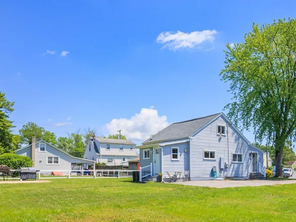 40 Waterview Rd, Dundalk, MD 21222