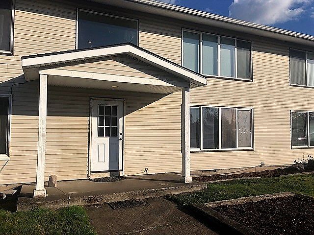 1st image of 920 18th Ave SE APT 1