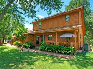 906 & 828 Water St, Manor, TX 78653