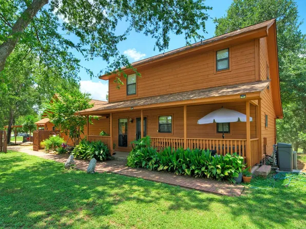 906 & 828 Water St, Manor, TX 78653