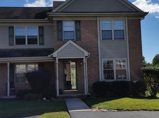 17 Windemere Ct, Elizabethtown, PA 17022