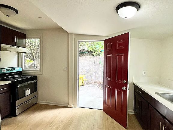 3rd image of 2741 S Orange Dr #A