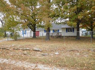 1157 E 527th Rd, Morrisville, MO 65710