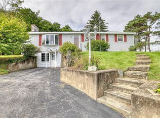 55 Valley Farm Rd, Millbrook, NY 12545