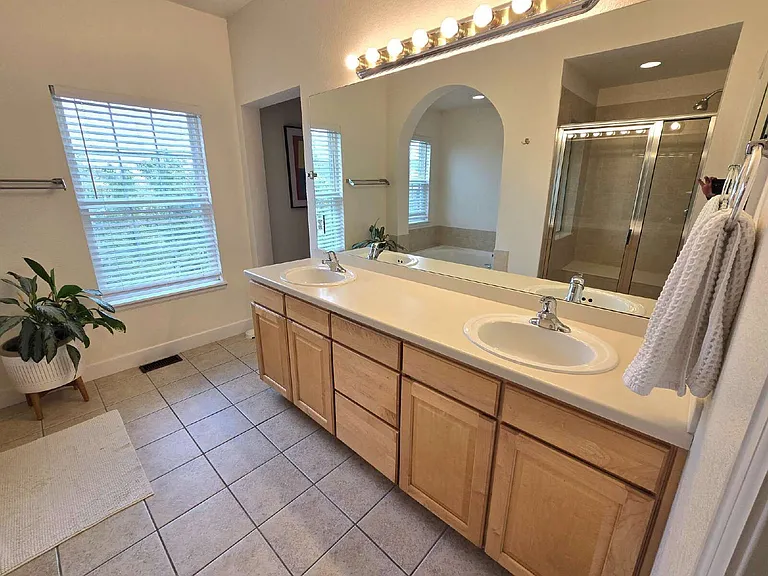 3801 S Dayton St — Photo 19